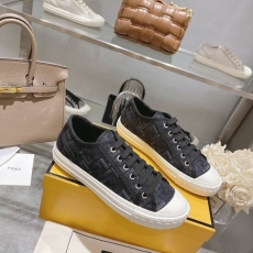 Fendi Low Shoes